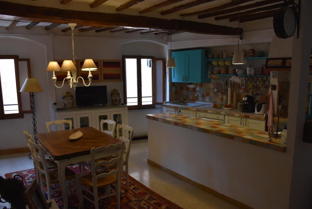 A Casa Di Bruno Bed & Breakfast เปรูจา ภายนอก รูปภาพ