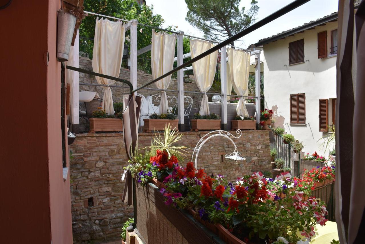 A Casa Di Bruno Bed & Breakfast เปรูจา ภายนอก รูปภาพ