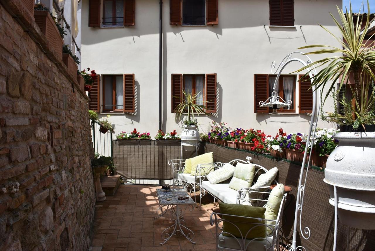 A Casa Di Bruno Bed & Breakfast เปรูจา ภายนอก รูปภาพ